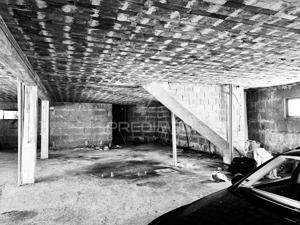 Moradia T7 para Venda em Antas e Abade de Vermoim Foto 11