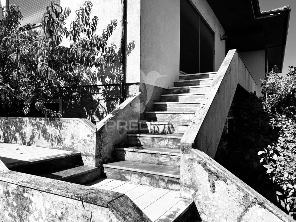 Moradia T7 para Venda em Antas e Abade de Vermoim Foto 3