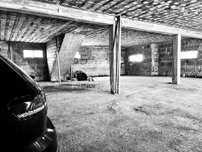 Moradia T7 para Venda em Antas e Abade de Vermoim Foto 10