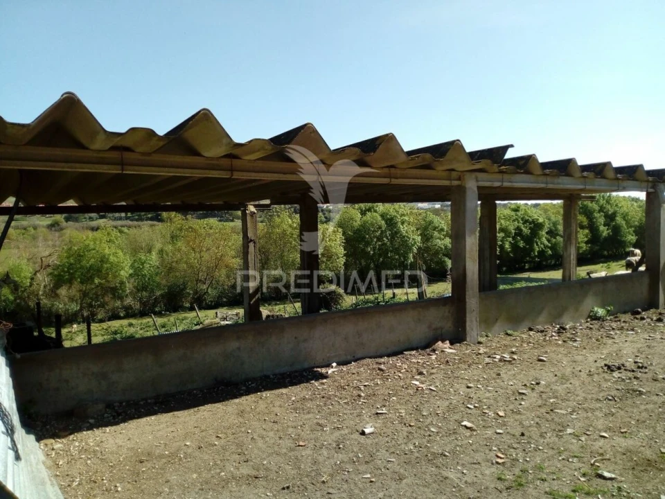 Quinta T2 para Venda em Povoa da Isenta Foto 21