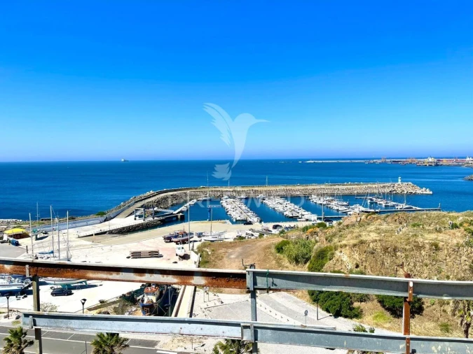 Moradia T7 para Venda em Sines Foto 8