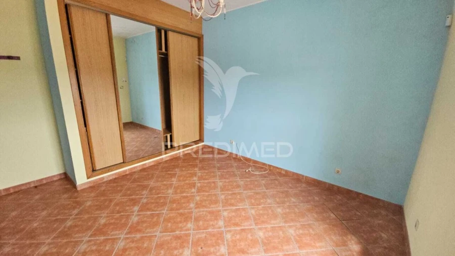 Moradia T4 para Venda em São Marcos da Serra Foto 23