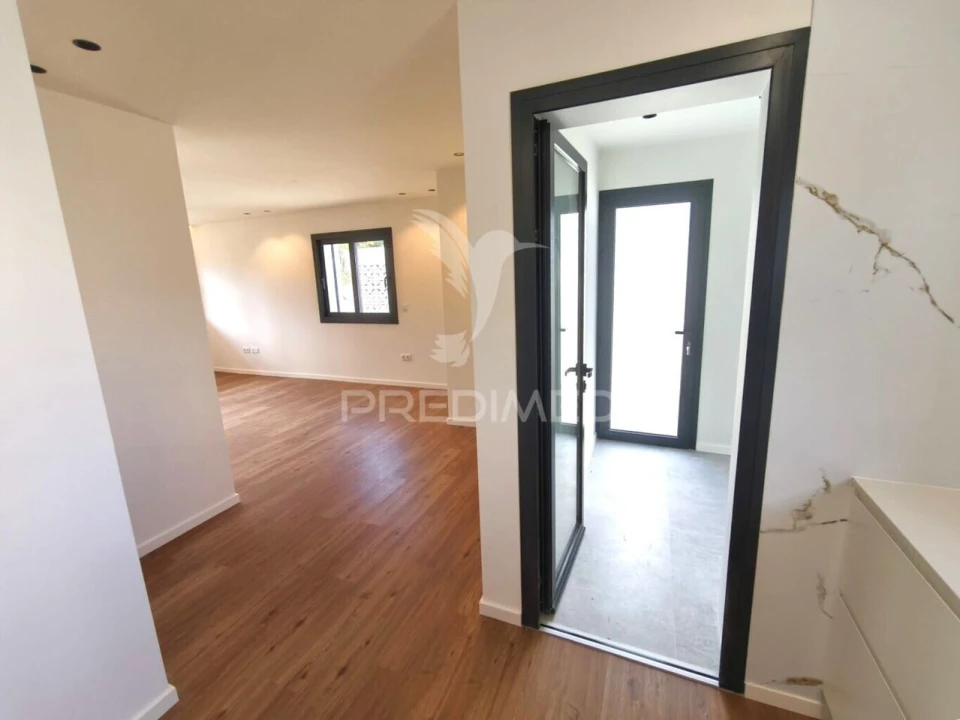 Moradia T4 para Venda em Loule (São Sebastião) Foto 31