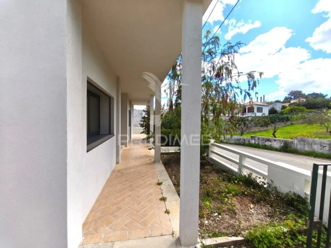 Moradia T4 para Venda em Loule (São Sebastião) Foto 7