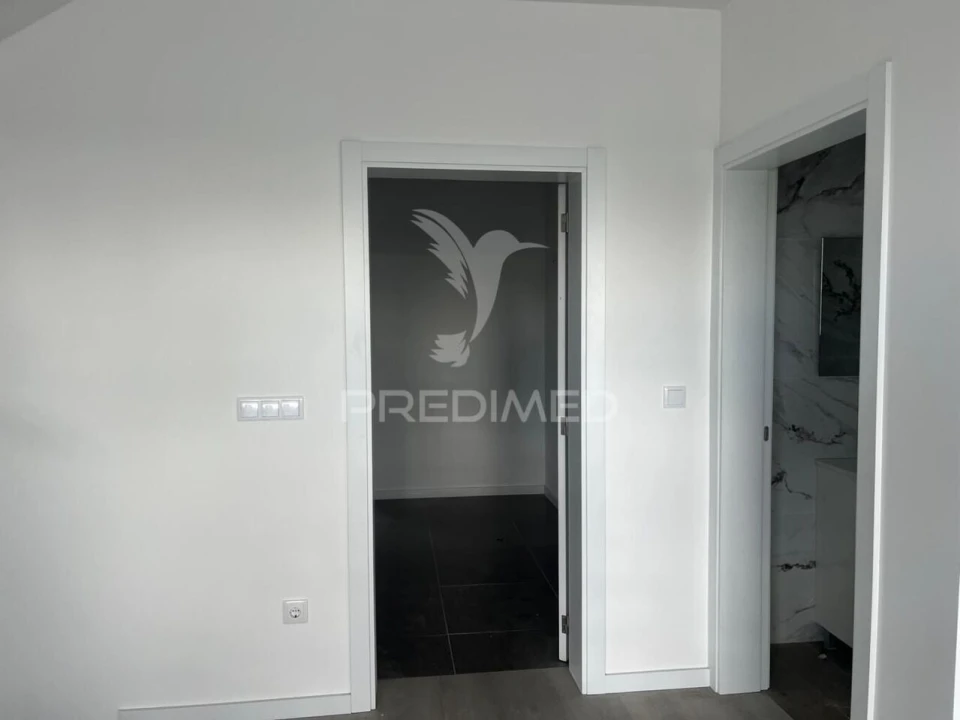 Moradia T3 para Venda em Santo Antonio Foto 15