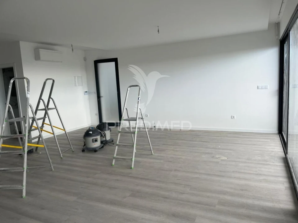 Moradia T3 para Venda em Santo Antonio Foto 20