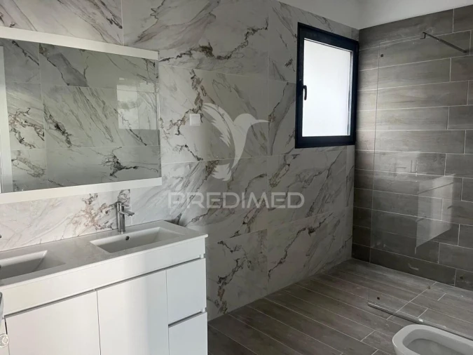 Moradia T3 para Venda em Santo Antonio Foto 9