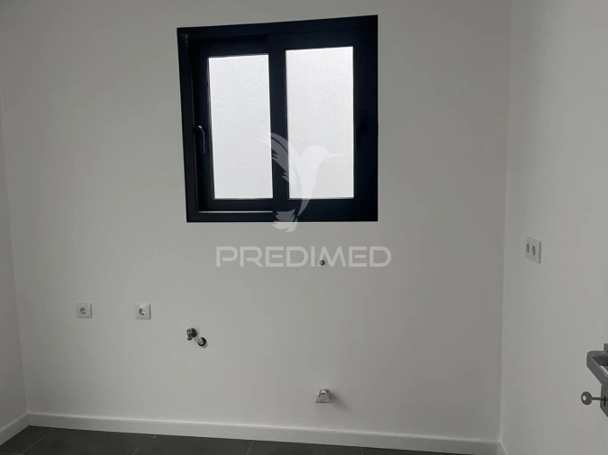 Moradia T3 para Venda em Santo Antonio Foto 3