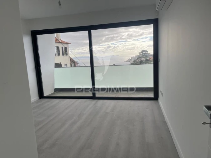 Moradia T3 para Venda em Santo Antonio Foto 10