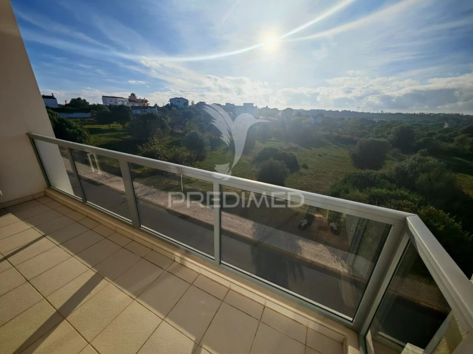 Apartamento T2 para Venda em Portimão Foto 23