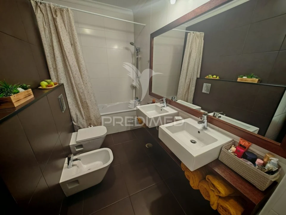 Apartamento T2 para Venda em Portimão Foto 17