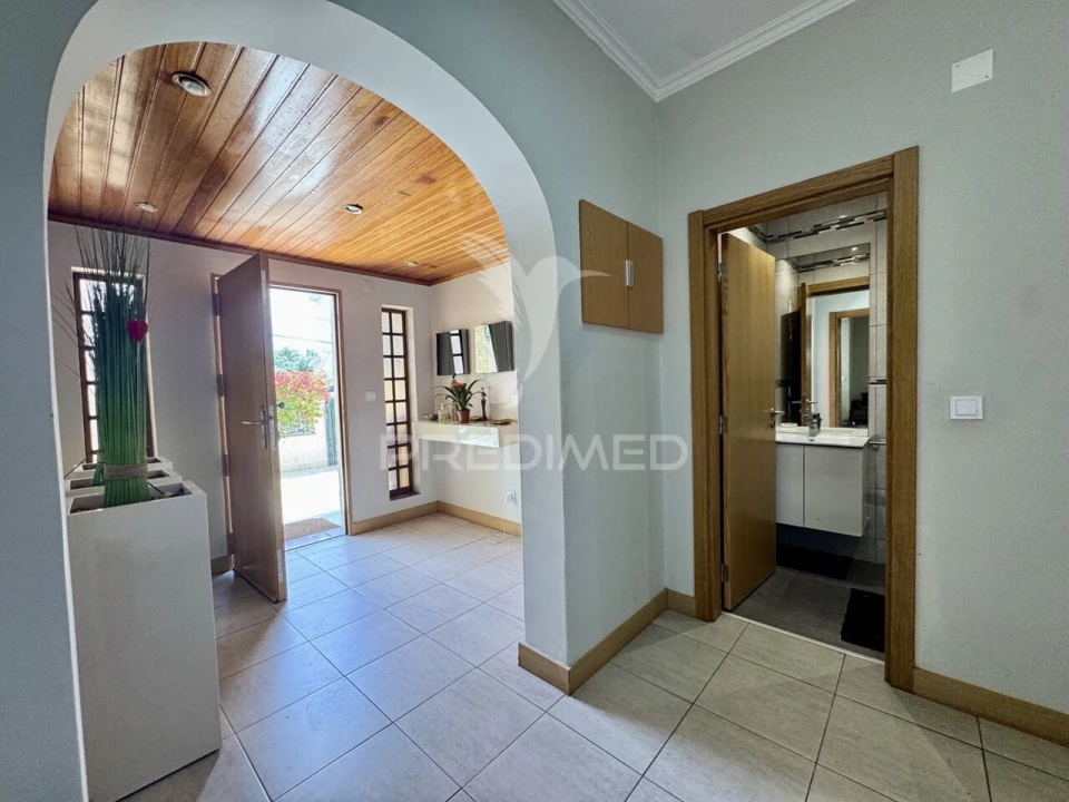 Moradia T6 para Venda em Agualva e Mira-Sintra Foto 10