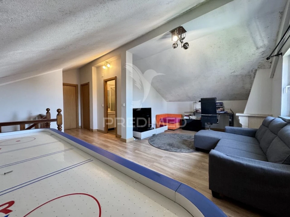 Moradia T6 para Venda em Agualva e Mira-Sintra Foto 32