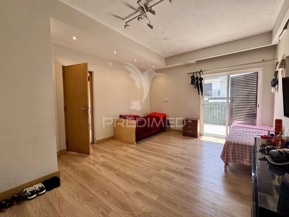 Moradia T6 para Venda em Agualva e Mira-Sintra Foto 23