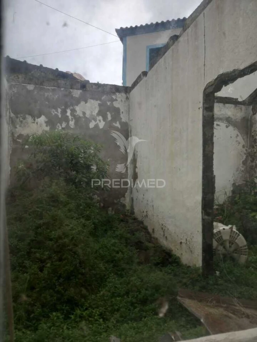 Moradia T3 para Venda em Fontinhas Foto 9