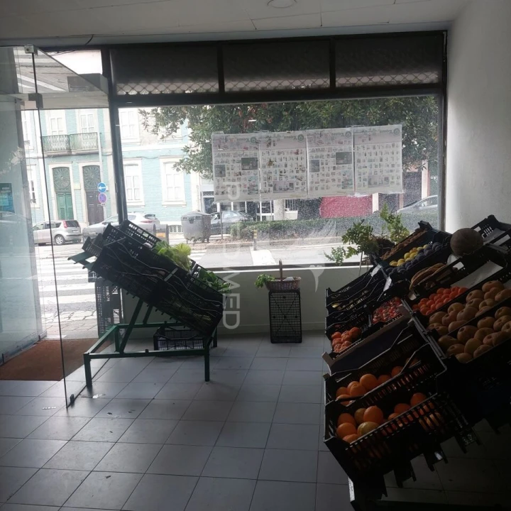 Loja para Trespasse em Paranhos Foto 4
