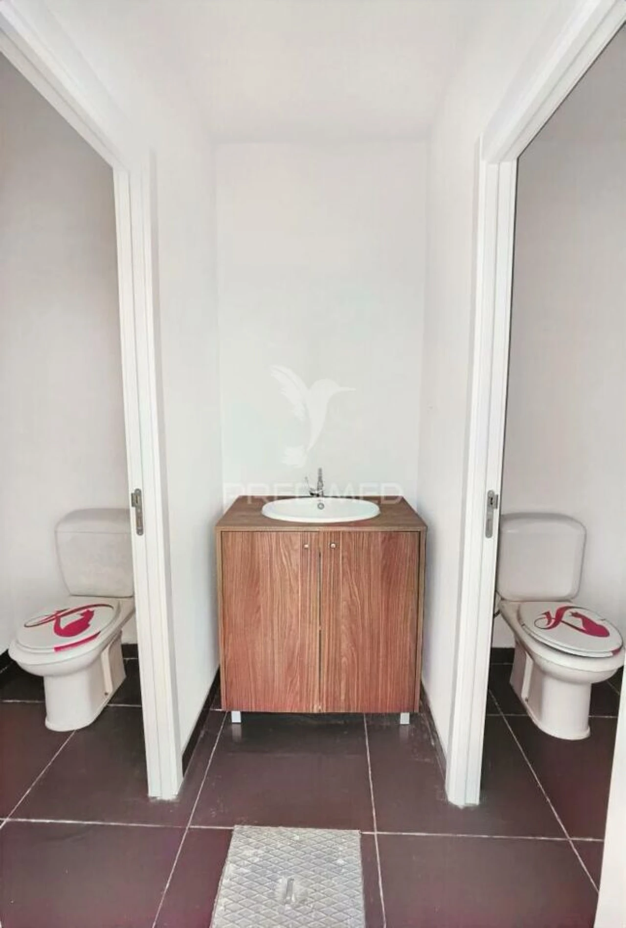 Loja para Arrendamento em Amiais de Baixo Foto 12