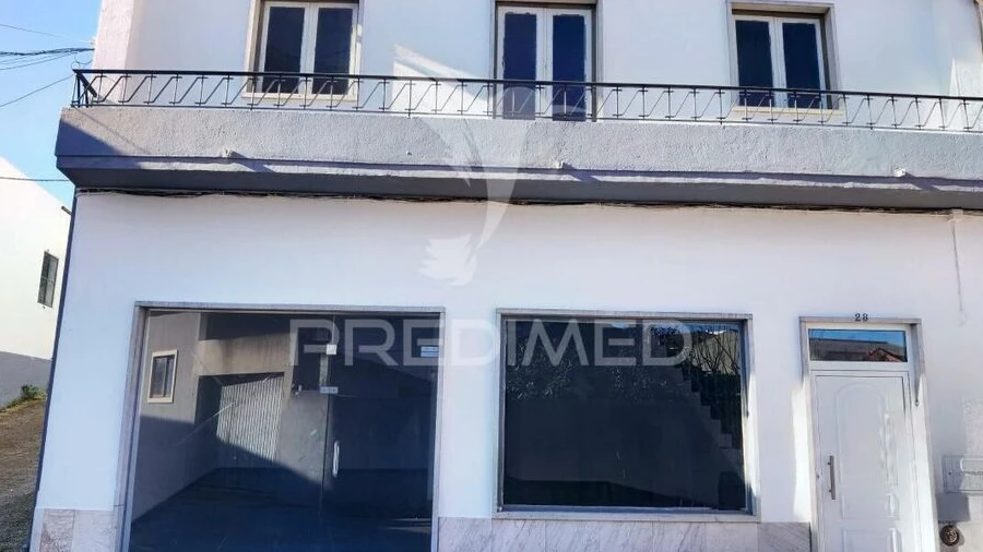 Loja para Arrendamento em Amiais de Baixo