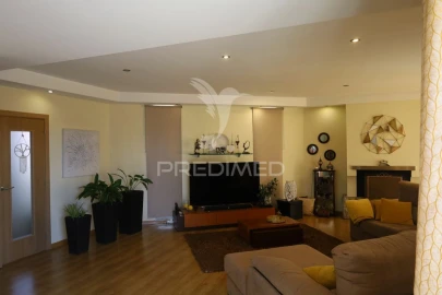 Moradia T5 para Venda em Amora