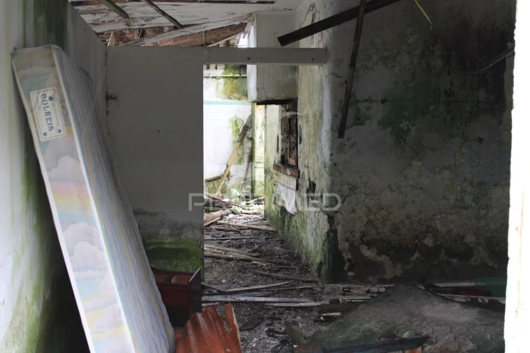 Moradia T3 para Venda em Posto Santo Foto 21