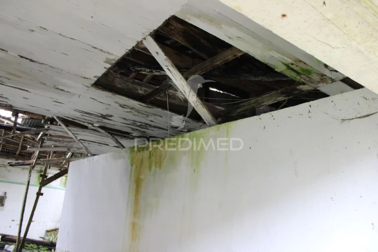 Moradia T3 para Venda em Posto Santo Foto 17