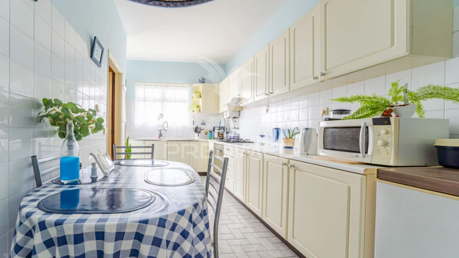 Moradia T3 para Venda em Funchal (Santa Maria Maior) Foto 4