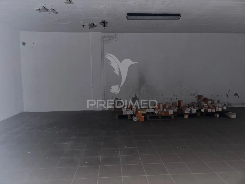 Garagem para Venda em Nossa Senhora do Pópulo, Coto e São Gregório Foto 9