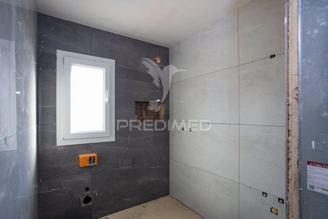 Moradia T4 para Venda em Quinta do Anjo Foto 8