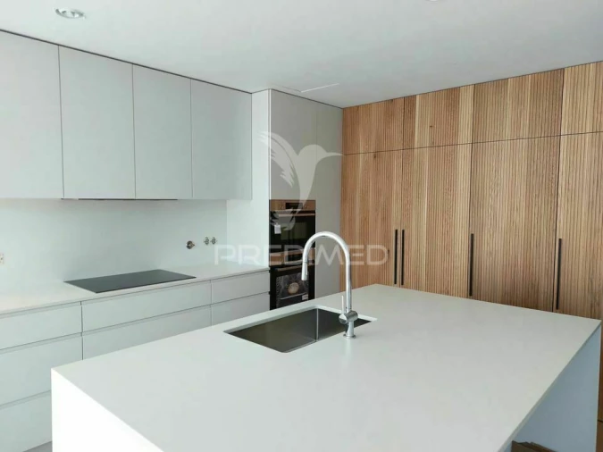 Moradia T4 para Venda em Esgueira Foto 13