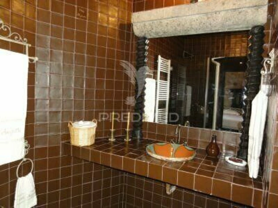 Moradia T3 para Venda em Couto de Esteves Foto 9