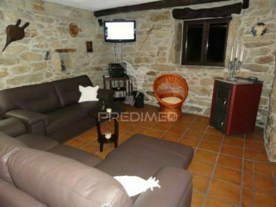 Moradia T3 para Venda em Couto de Esteves Foto 7