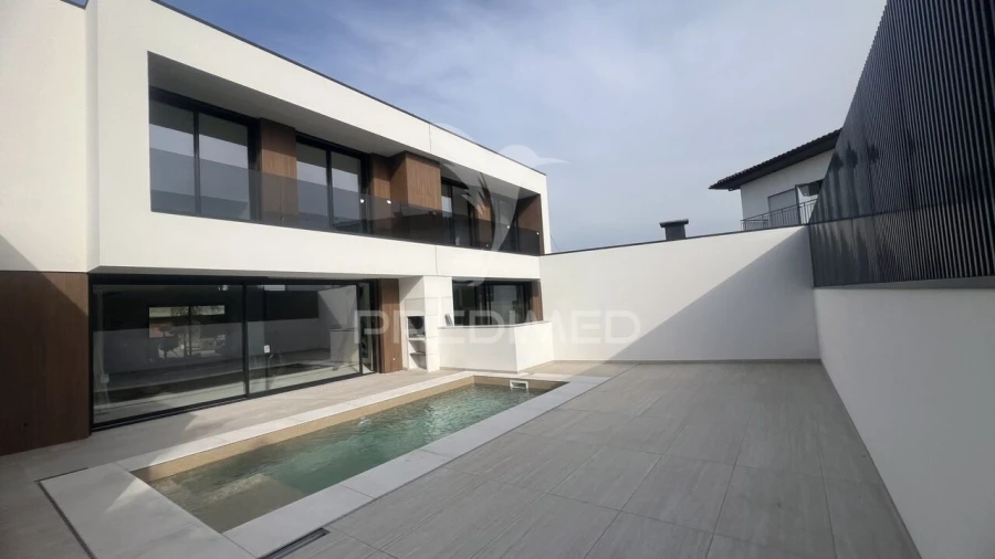 Moradia T3 para Venda em Turiz Foto 2