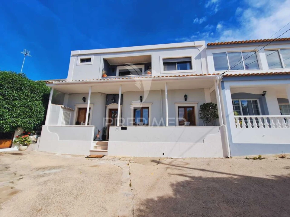 Moradia T3 para Venda em Loule (São Sebastião) Foto 3