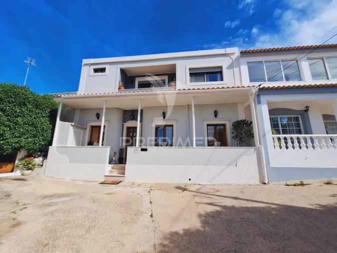 Moradia T3 para Venda em Loule (São Sebastião) Foto 3