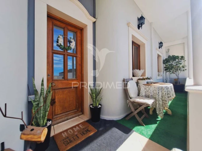 Moradia T3 para Venda em Loule (São Sebastião)