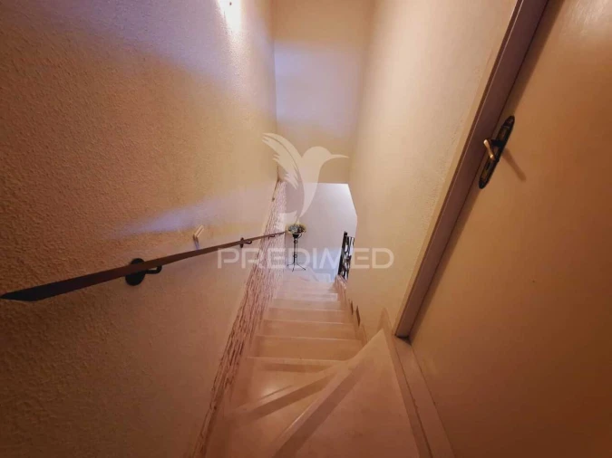 Moradia T3 para Venda em Loule (São Sebastião) Foto 32