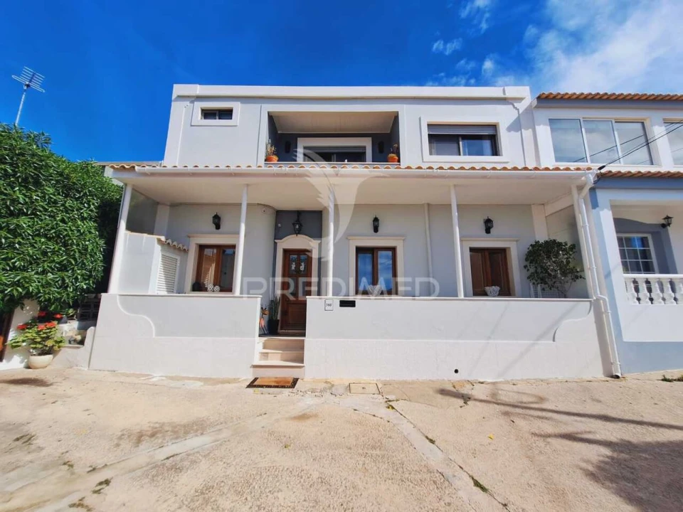 Moradia T3 para Venda em Loule (São Sebastião) Foto 29