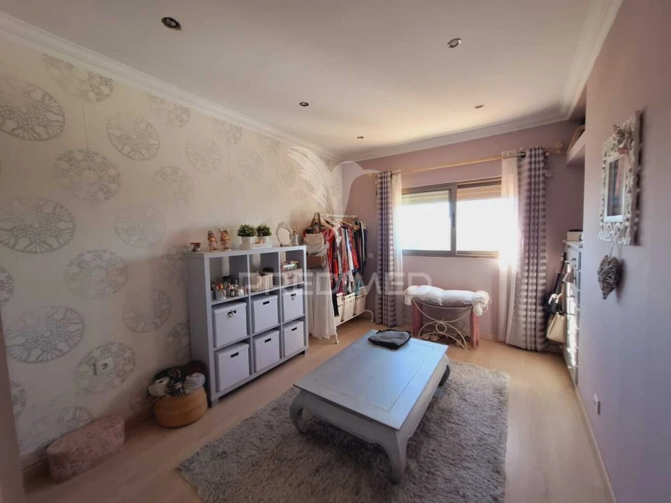 Moradia T3 para Venda em Loule (São Sebastião) Foto 9