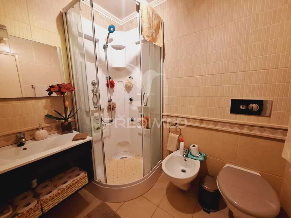 Moradia T3 para Venda em Loule (São Sebastião) Foto 17