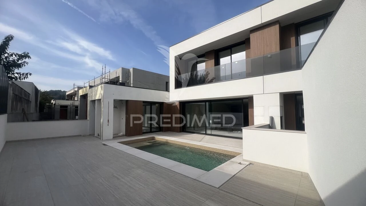 Moradia T3 para Venda em Turiz Foto 5