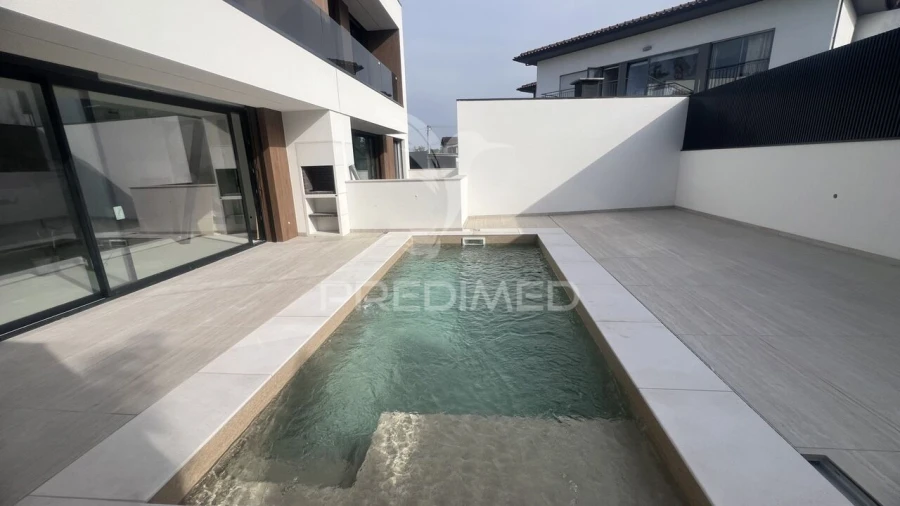 Moradia T3 para Venda em Turiz Foto 2