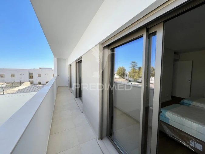 Apartamento T3 para Venda em Olhão Foto 11