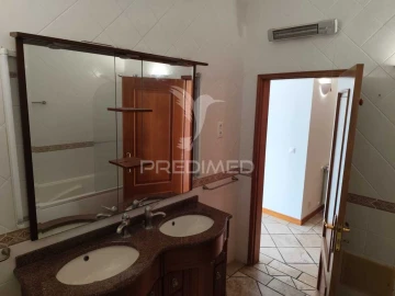 Moradia T3 para Venda em Sesimbra (Castelo)