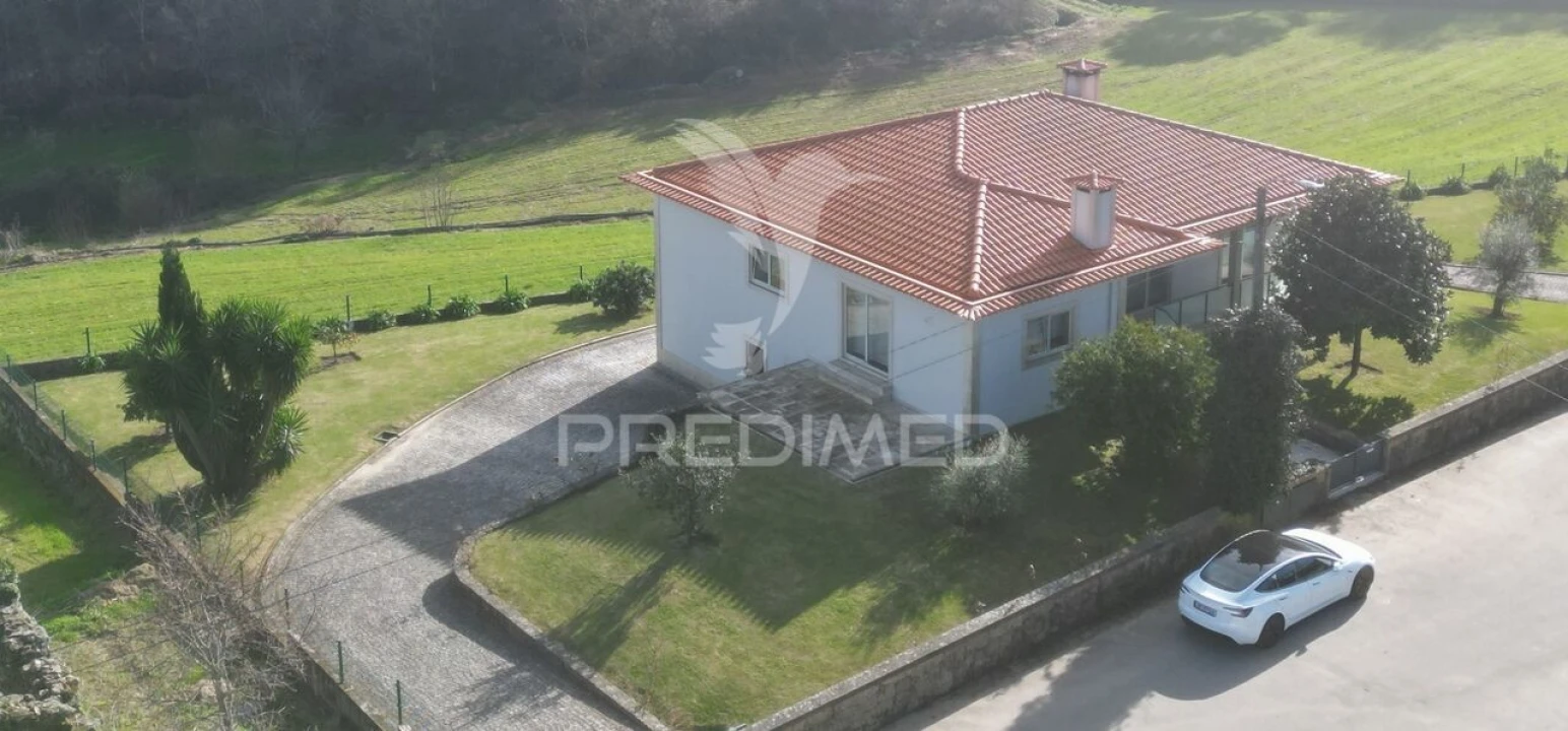 Moradia T4 para Venda em Espinho Foto 20