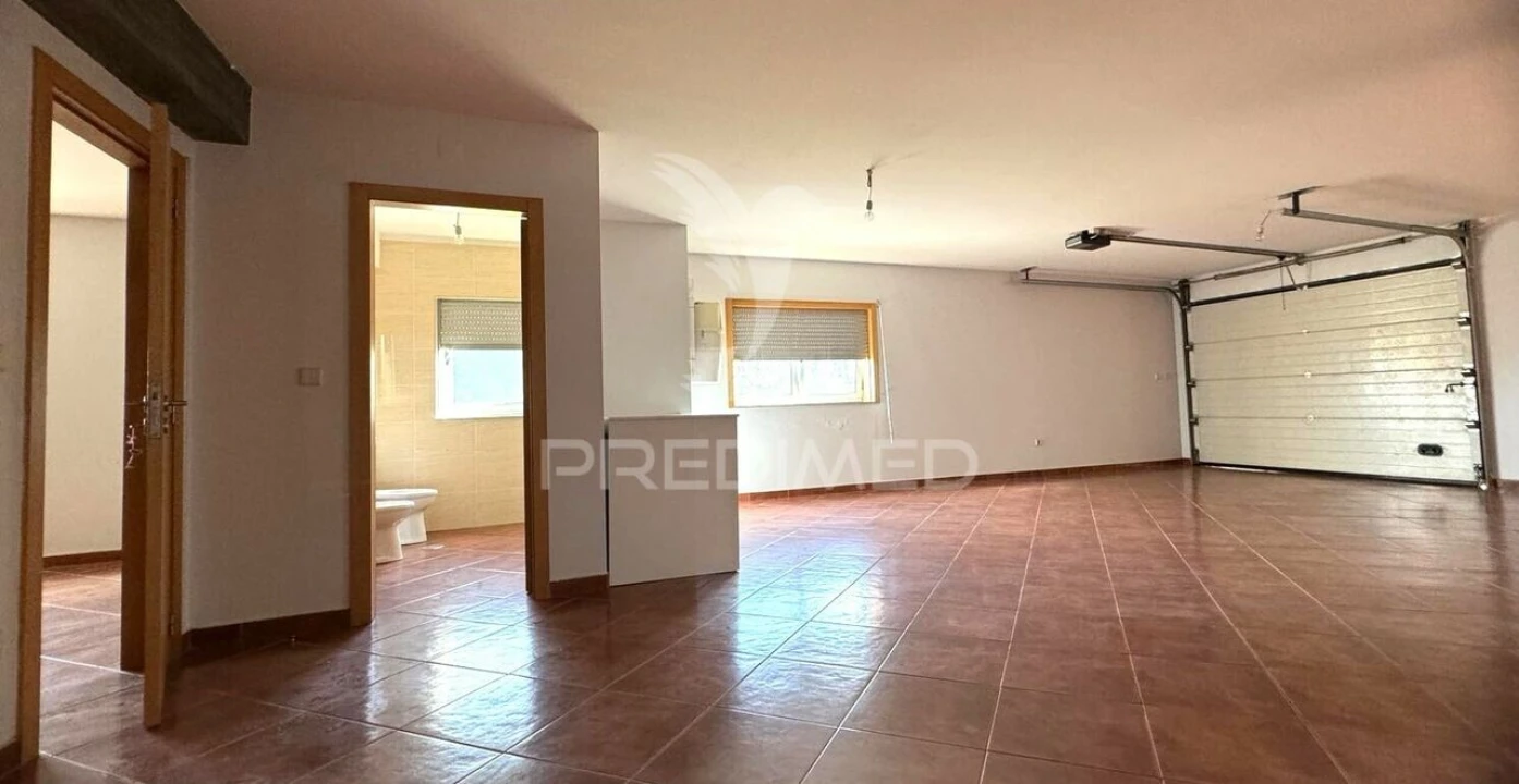 Moradia T4 para Venda em Espinho Foto 22