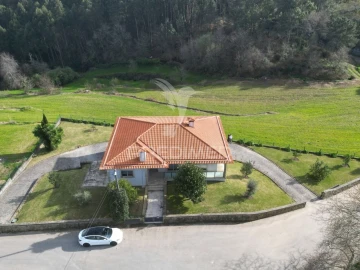 Moradia T4 para Venda em Espinho