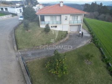 Moradia T4 para Venda em Espinho