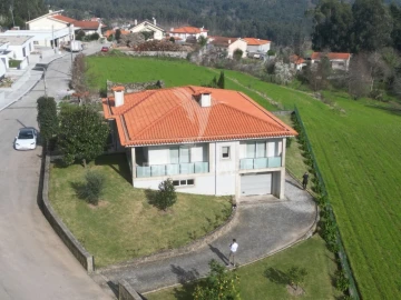 Moradia T4 para Venda em Espinho