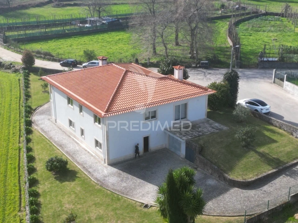 Moradia T4 para Venda em Espinho Foto 10