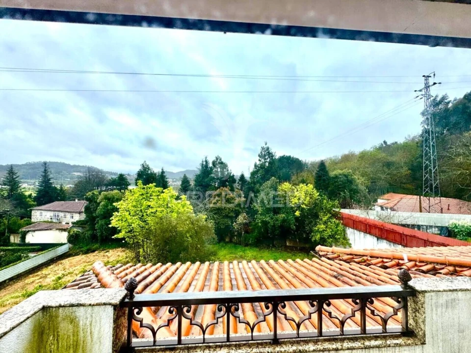 Moradia T3 para Venda em Creixomil Foto 6